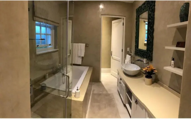 Creek Lane Guest House