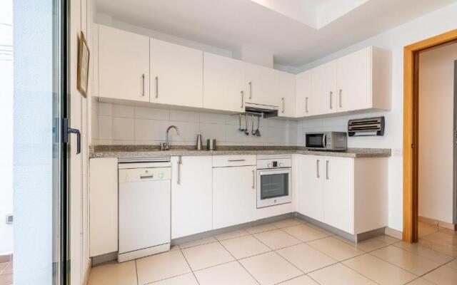 Flatguest San Fernando + 4Bdr + Terrace + Parking