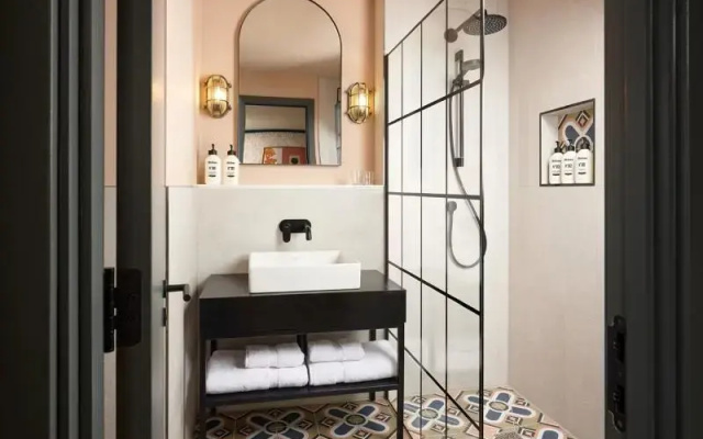 Hotel Indigo Gloucester The Forum By IHG