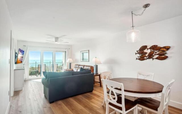 Land's End 7-402 Beach Front - Premier