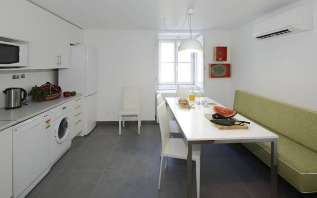 Chiado Apartments by LINC