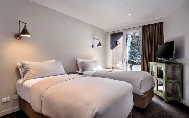 Nanook Thredbo Squatters Run