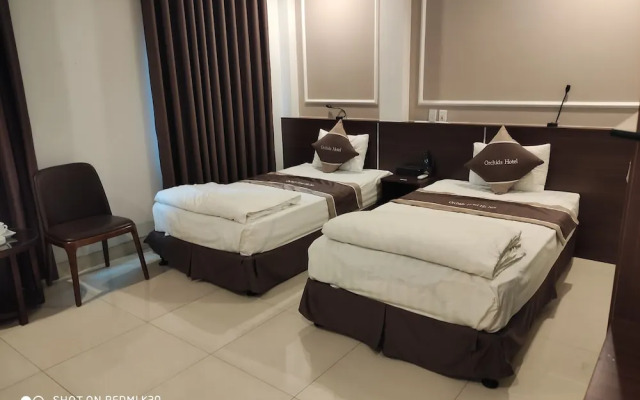 OYO 1011 Orchids 4 Hotel