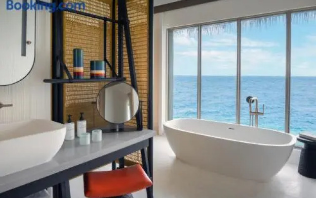 InterContinental Maldives Maamunagau Resort by IHG