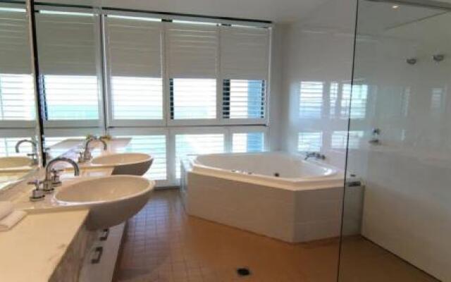 Strand Beachside 1003 - Penthouse