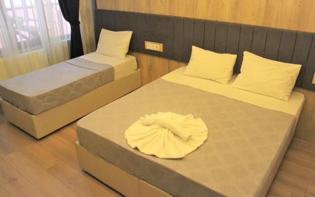 Avcilar Elit Hotel (29 Km Away From Istanbul)