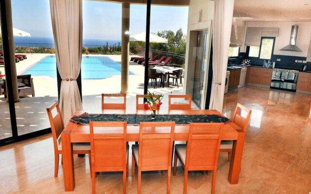Villa Amelia by Amy Villas