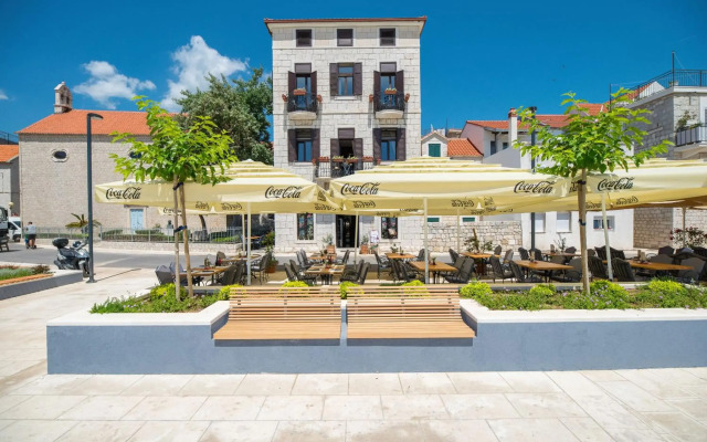 Luxury Apartments Perko
