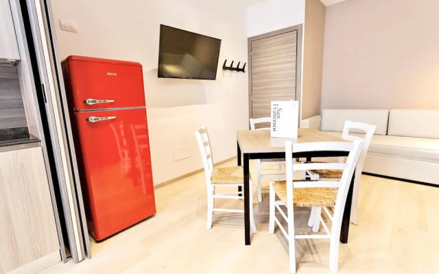 Residence a Vada con piscina