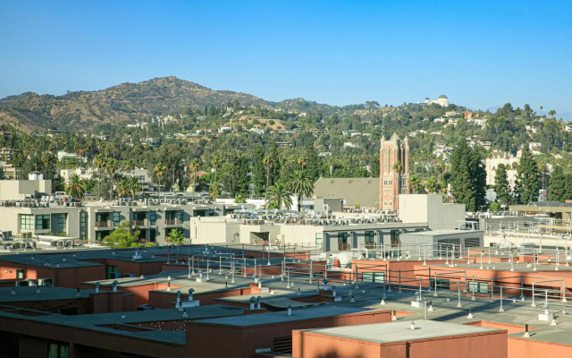 W Hollywood