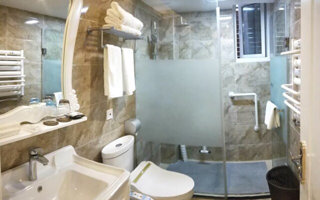 Li Sen Hotel & Resort