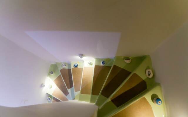 Avra House
