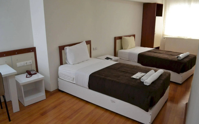 Yildirim Hotel