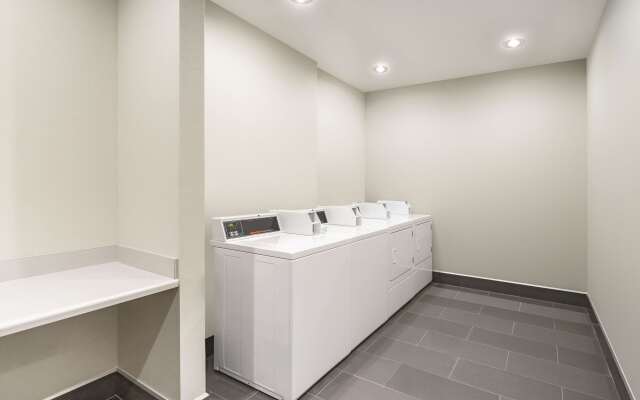 La Quinta Inn & Suites by Wyndham Cleveland TN