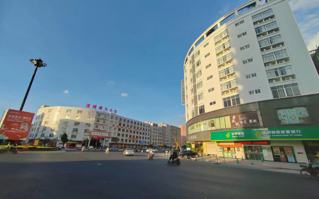 Bafang Hotel Chain (Zhanjiang Suixi Quanfeng Plaza)