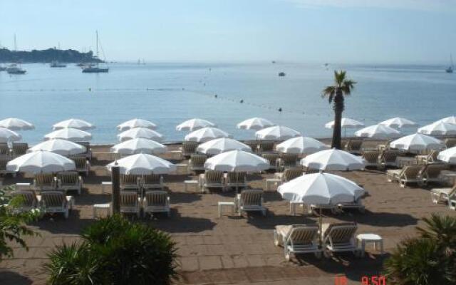 Agay Beach Hotel
