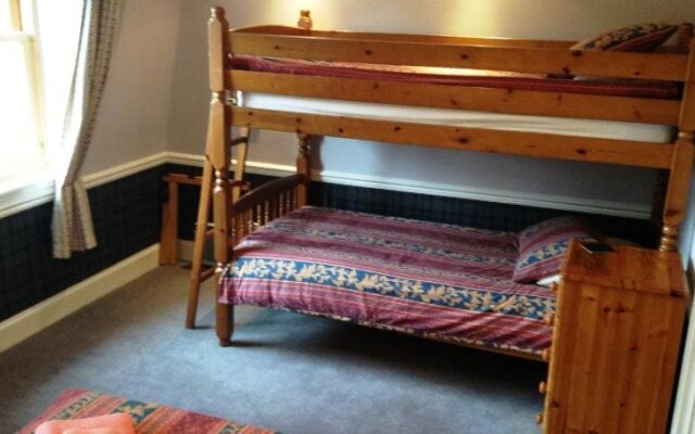 Rathan House - Guesthouse at Eskbank