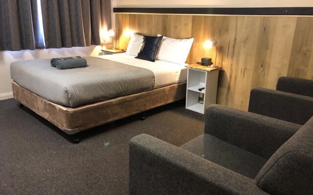 Wattle Tree Motel