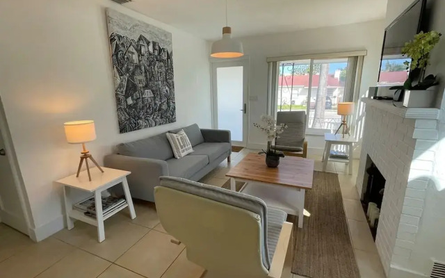 Cozy and Super Location 2 BR -1