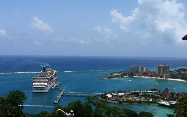 Stunning Views at sky Castles, Ocho Rios