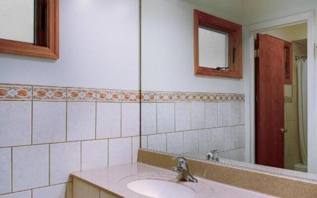 The Town House Lodge