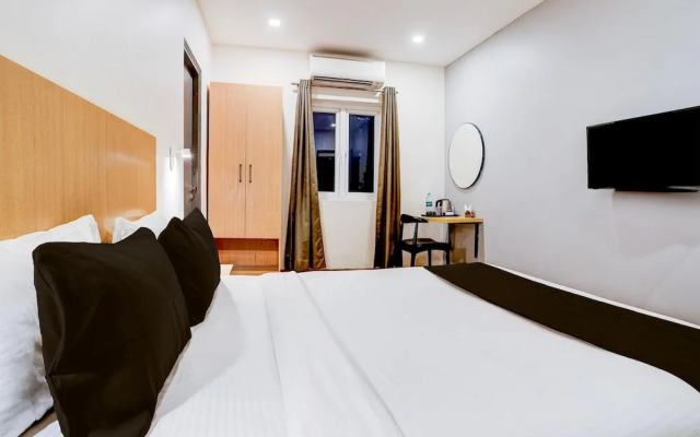 Cozy Stays Near Halasuru Metro Station