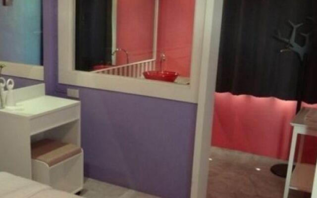 Runway Station Resort