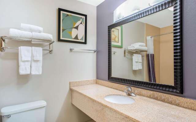 La Quinta Inn & Suites by Wyndham Fultondale Birmingham N