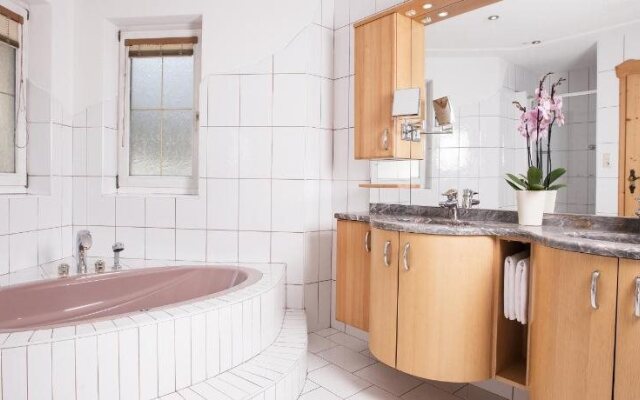 Apartments-Pension Chiara