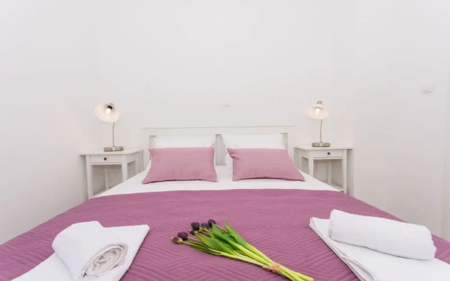 Apartments Villa LA