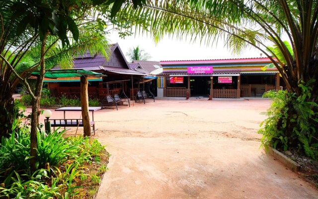 Chaiya Resort Paway Junction