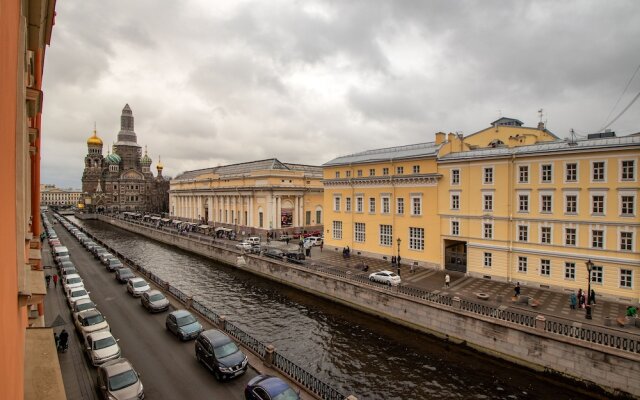 Апартаменты у церкви Спаса на Крови 2