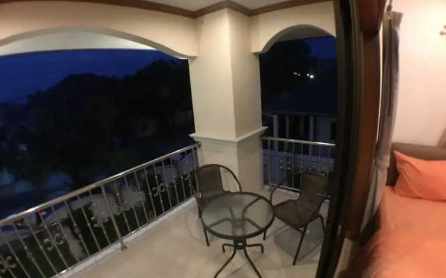 Baan TonPalm Pool Villa Huahin