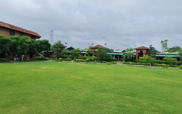 Swapanlok Farms And Resorts