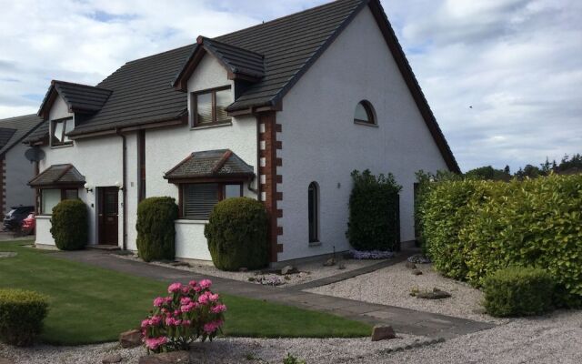 Inverness Apartments - West Heather
