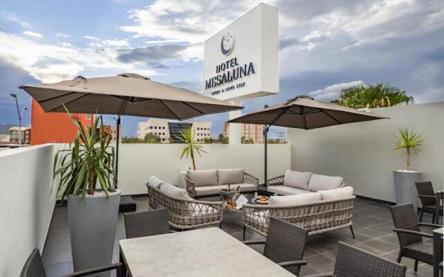 Hotel Mesaluna Short & Long Stay