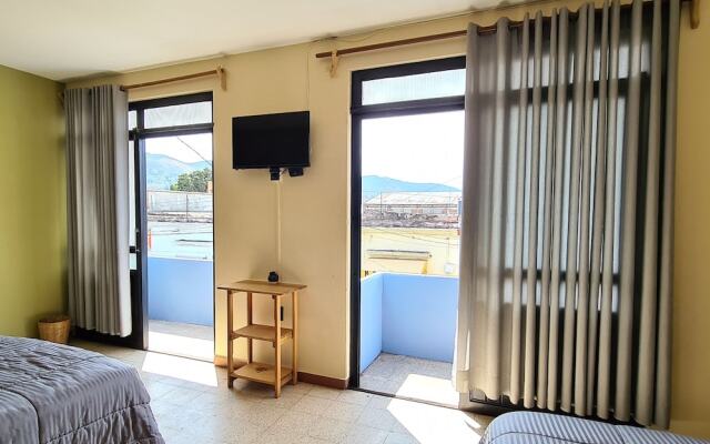 Hotel Galaxia