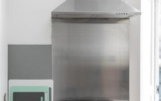 Charming, Central & Spacious Georgian 3 bed APT