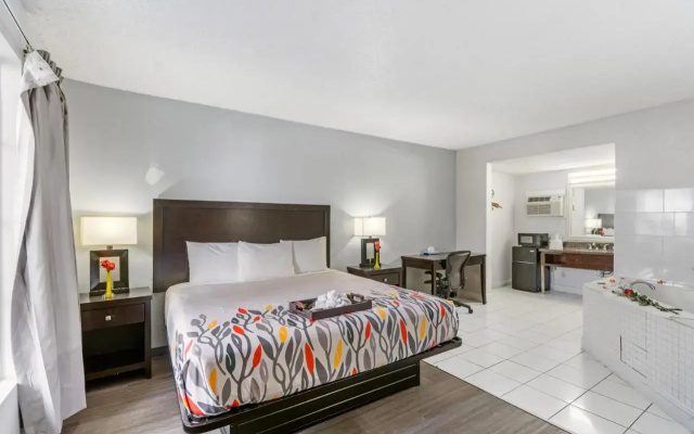 Americas Best Inn & Suites - Downtown Augusta