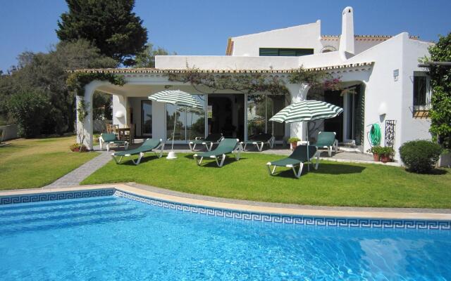 Fantastic Villa in Albufeira With Private Swimming Pool