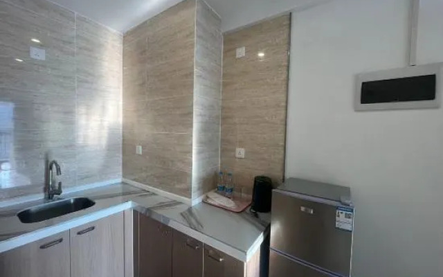 Golden Diamond Apartment