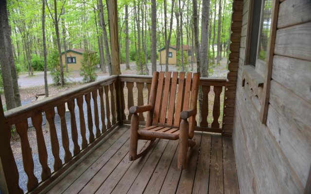 Appalachian Camping Resort Log Home 6
