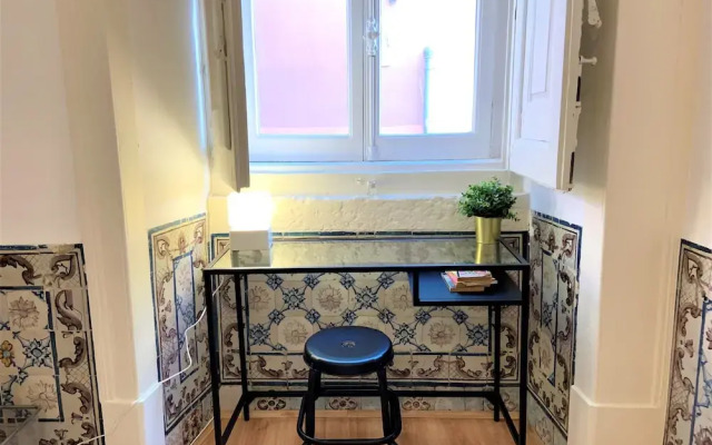 Beautiful flat with balcony & Great location