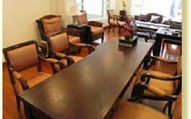 Silk Suite Silom