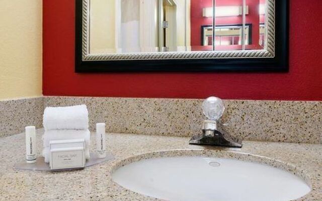 Courtyard Greensboro