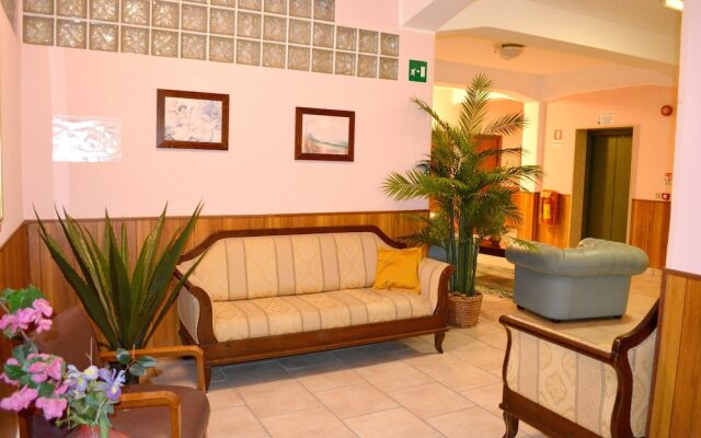 Studio in Reggio di Calabria - 2 km From the Beach