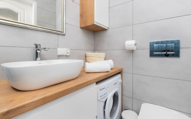 Apartment Spadzista Gdansk by Renters