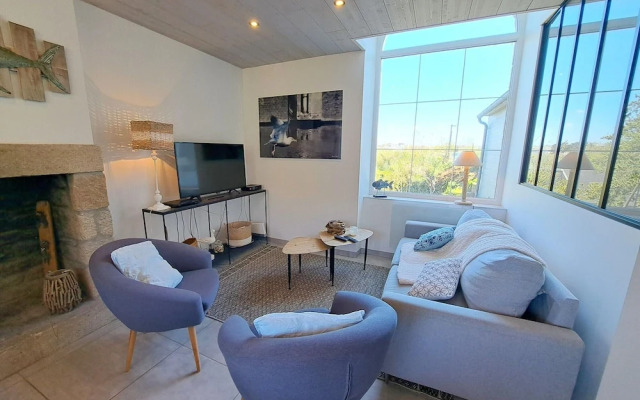 Holiday Home in Plonevez Porzay