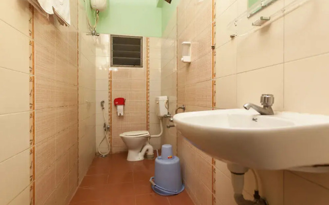 OYO 505 Hotel Beehive