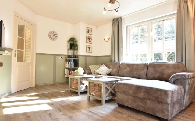 Cozy Holiday Home in Reutum with Hot Tub